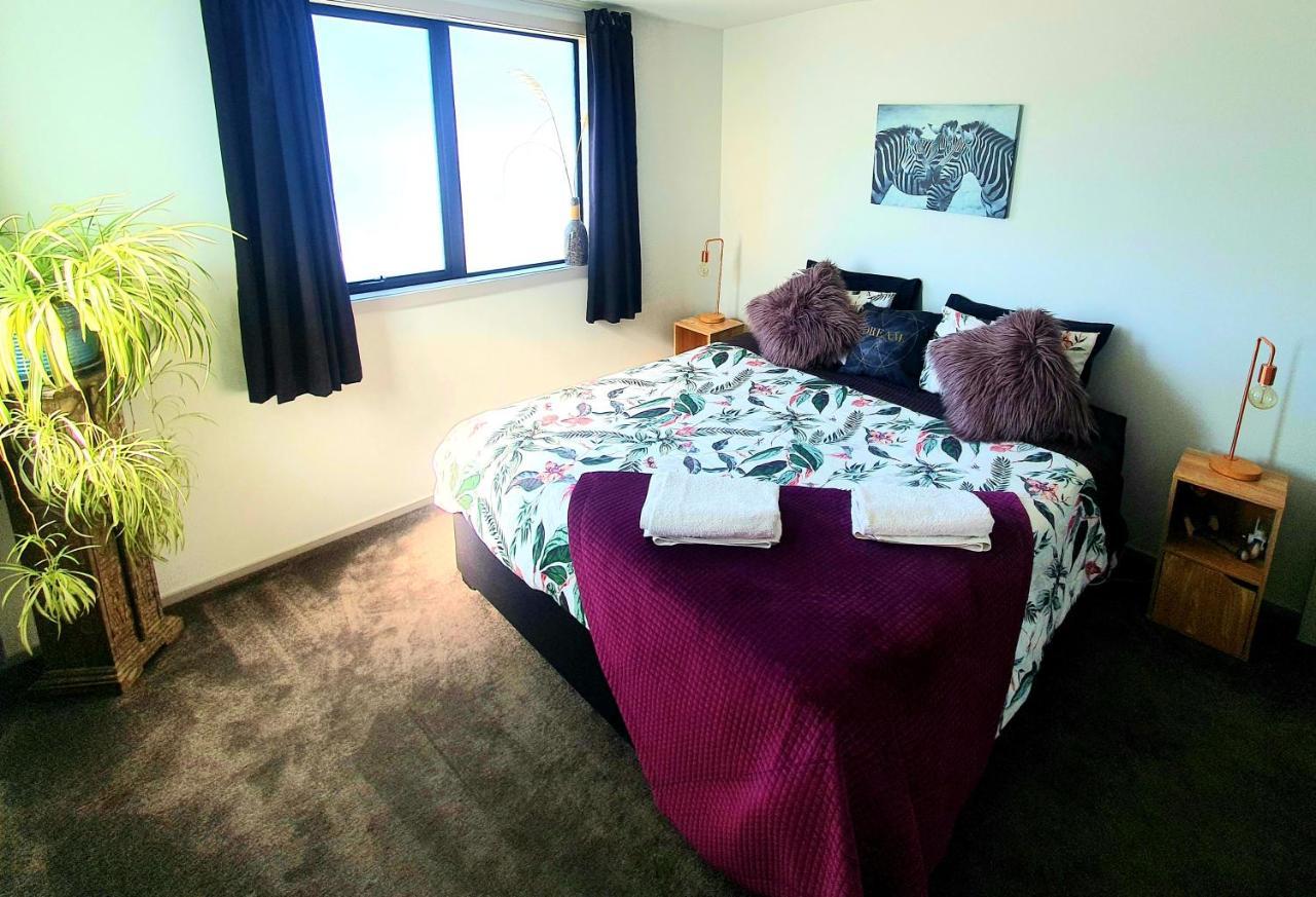 Villa Hawea Heaven: Superking Beds + Hot Tub + Mountain Wanaka Esterno foto
