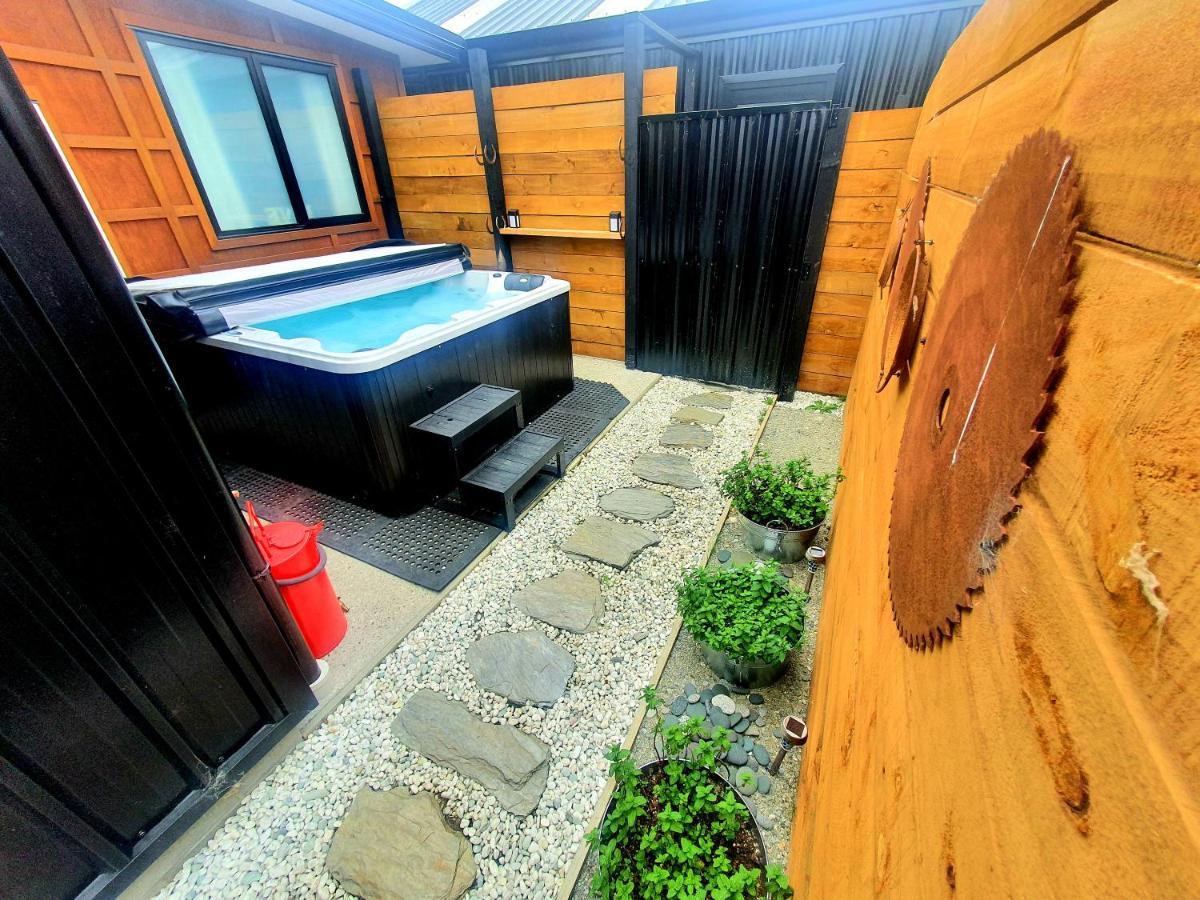 Villa Hawea Heaven: Superking Beds + Hot Tub + Mountain Wanaka Esterno foto