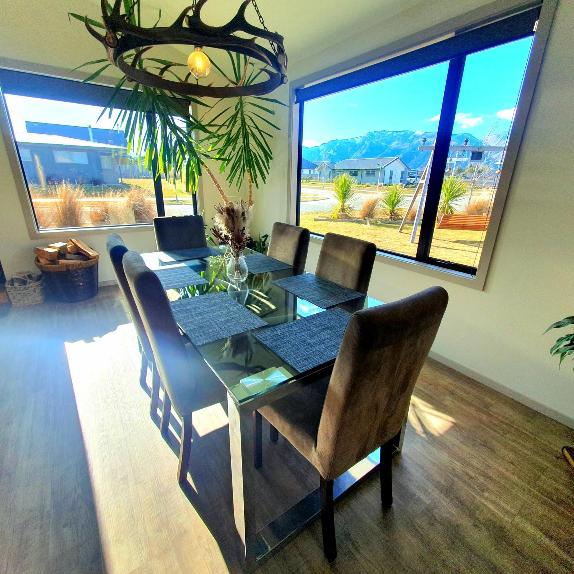 Villa Hawea Heaven: Superking Beds + Hot Tub + Mountain Wanaka Esterno foto